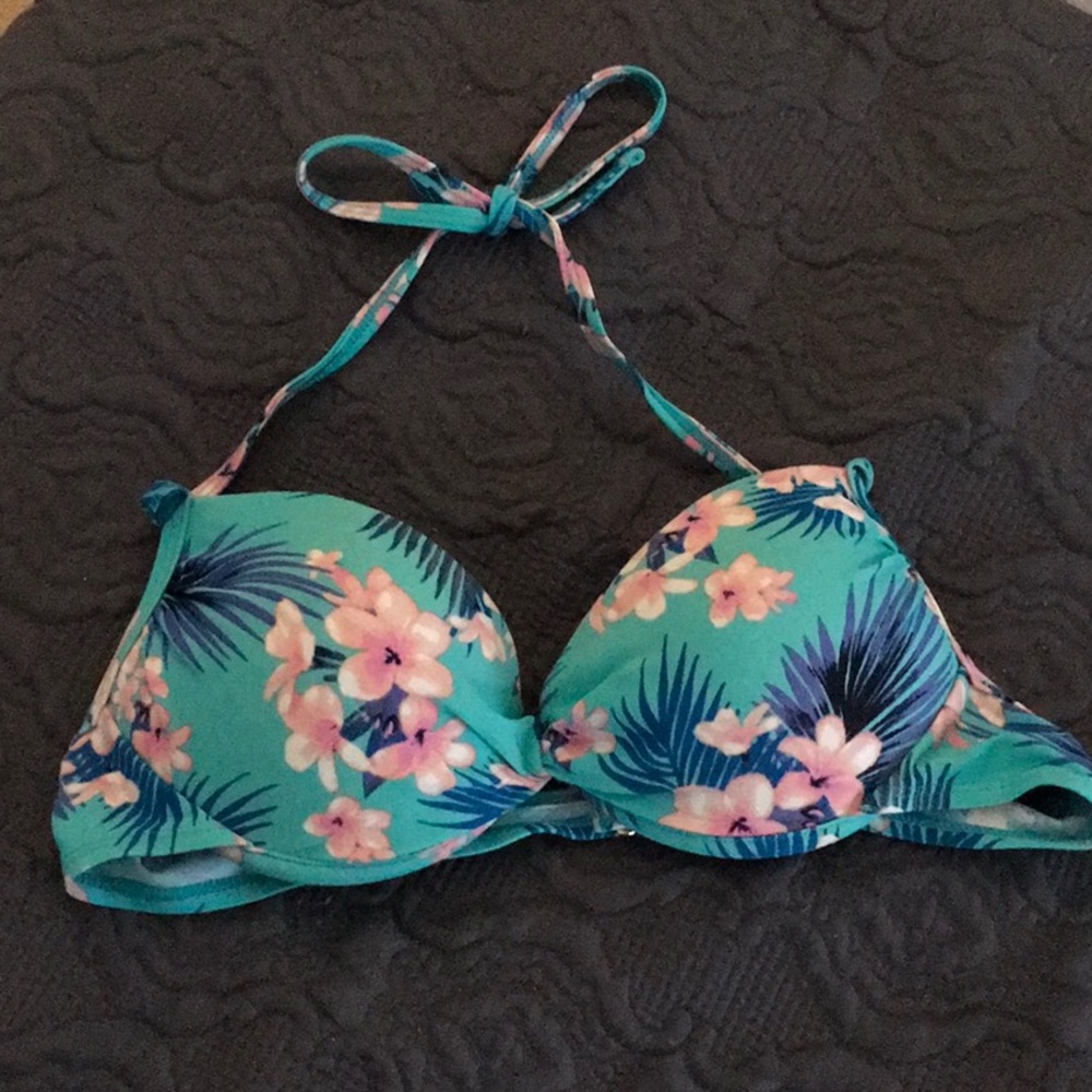 Bikini top